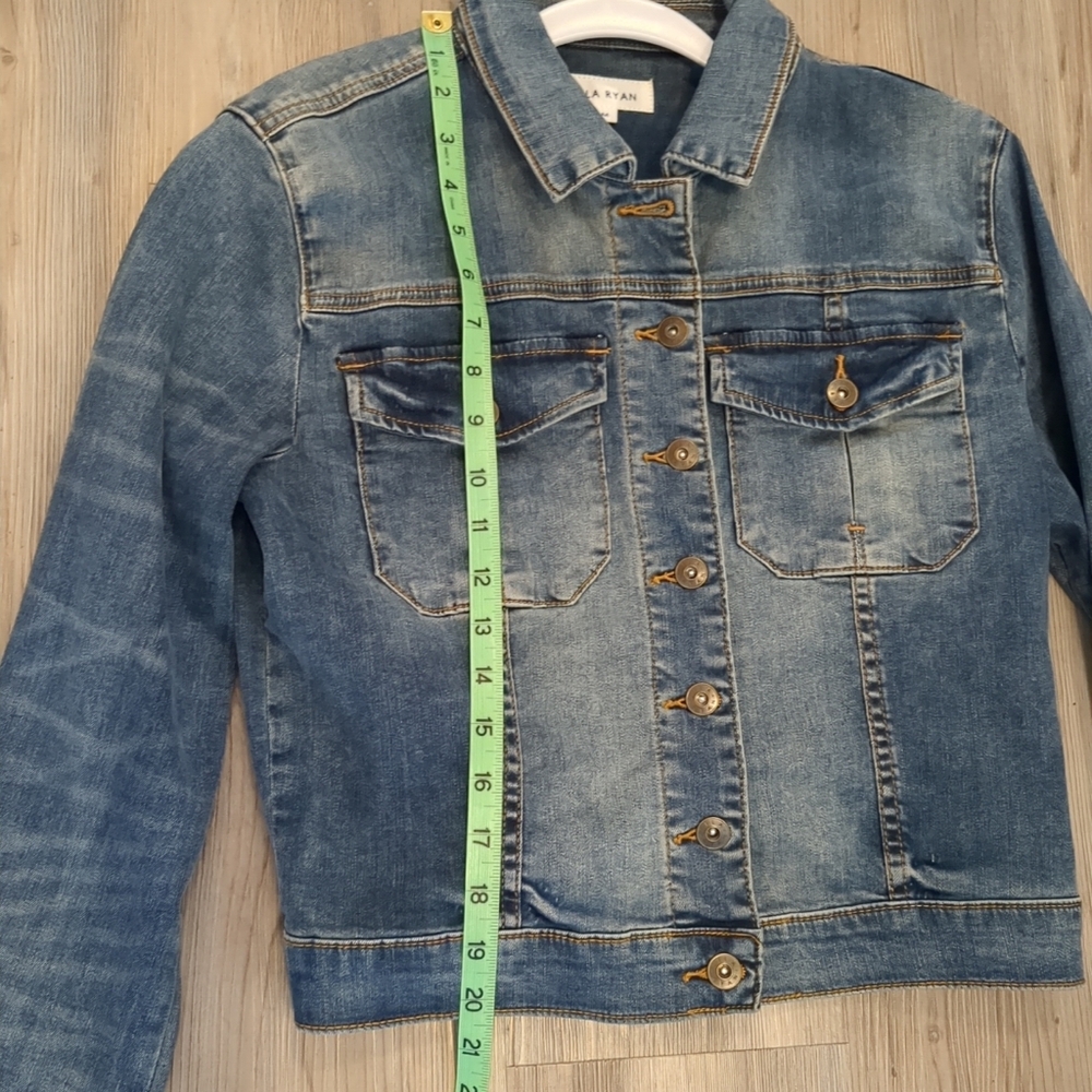 ‼️SALE LILA RYAN DENIM JEAN JACKET SIZE M BUTTON POCKETS EUC - Picture 4 of 12